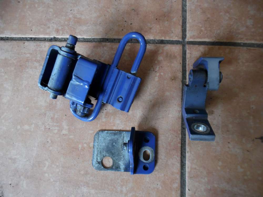 Audi A3 8L Trscharniere Scharnier Hinten Rechts 4B0833412