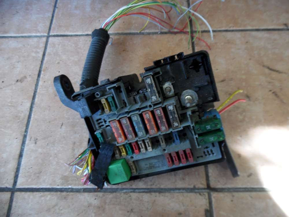 Peugeot 206 Sicherungskasten 9642482080
