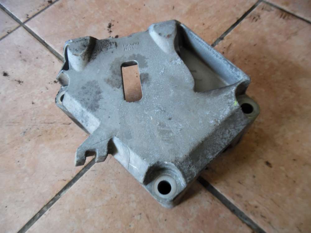 Opel Corsa D Motoraufhängung Rechts 13130728