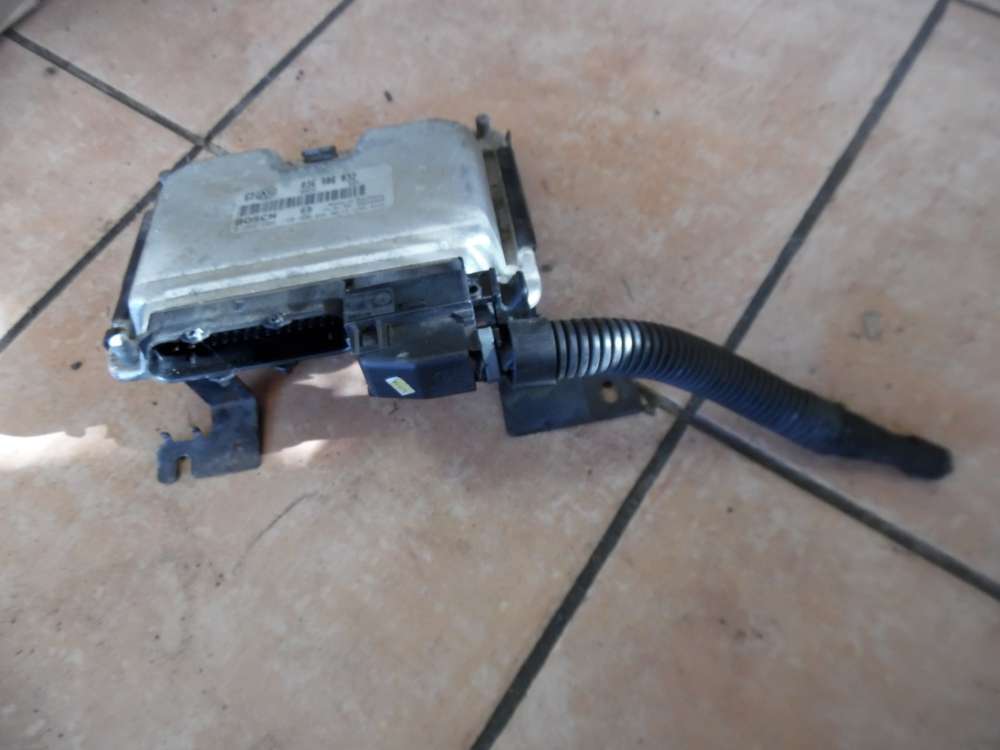 VW Golf IV Steuergert 036906032 Bosch 0261206140  