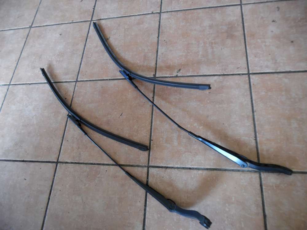 Mercedes A-Klasse W169 Scheibenwischerarm Vorne A1698200240 - 0140
