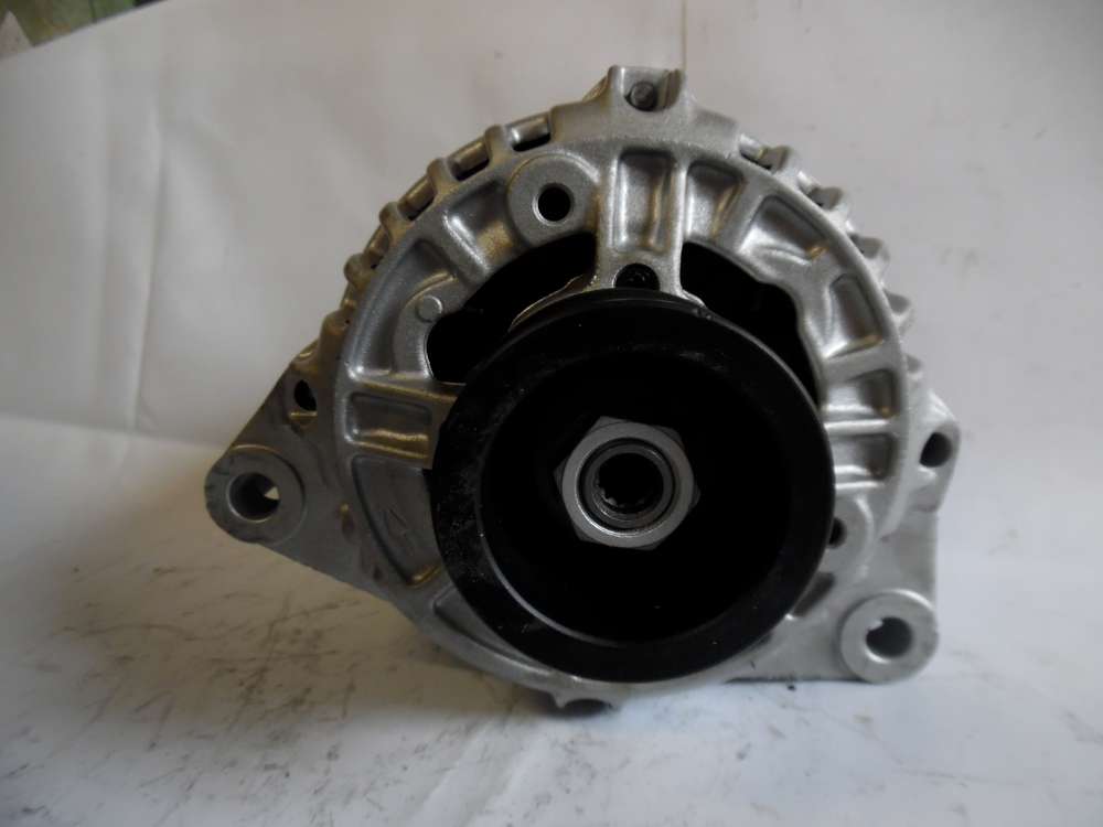 Lichtmaschine Generator 90A Mercedes CLK A0091547602 Bosch 0123320035