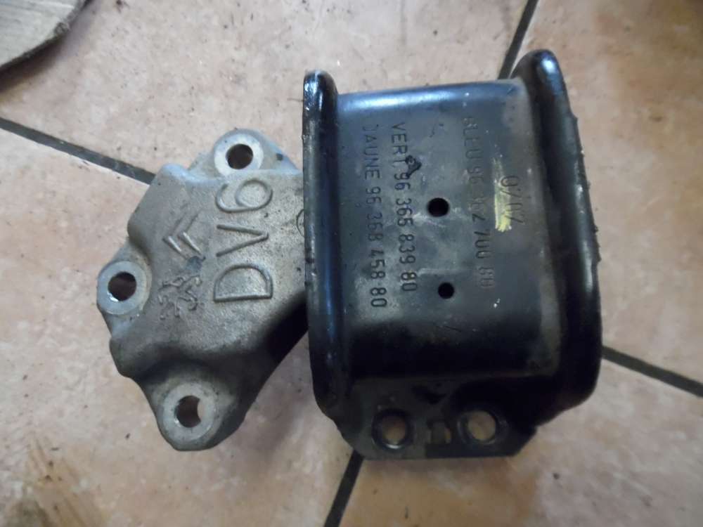 Citroën C4 Motorlager Motorhalter 9636583980