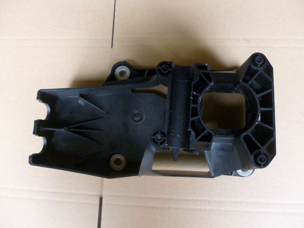 Opel Agila Bj.2004 Schaltkulisse Halterung Verkleidung 09028010