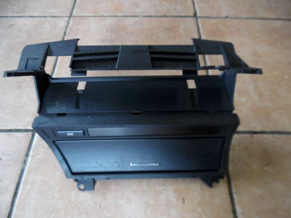 BMW E46 Mittelkonsole Aschenbecher mit Zigarettenanznder 8205377 