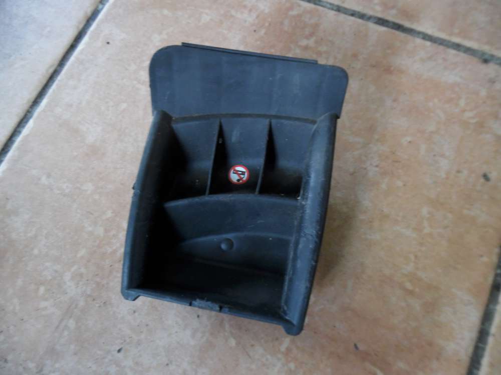 Nissan Micra K12 Ablagefach Vorne 68855 Axxxx