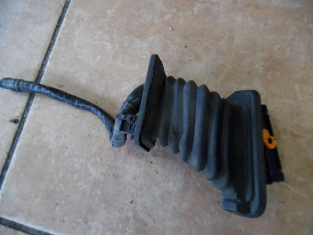 VW Passat 3C Durchfhrung Hinten Links 3C0959843
