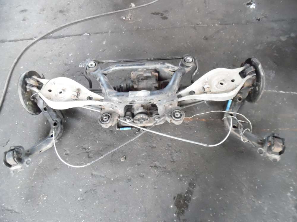 BMW E46 316ti Hinterachse Achse Achsträger mit Differential