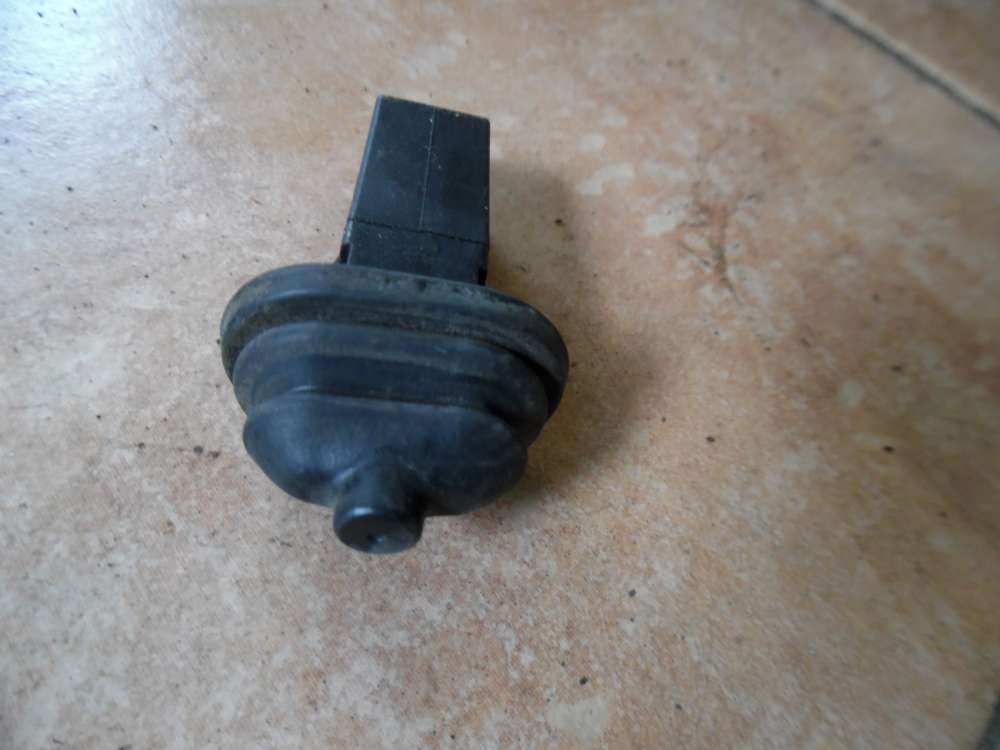 BMW E46 316ti Kontaktschalter Tankklappe 8228939