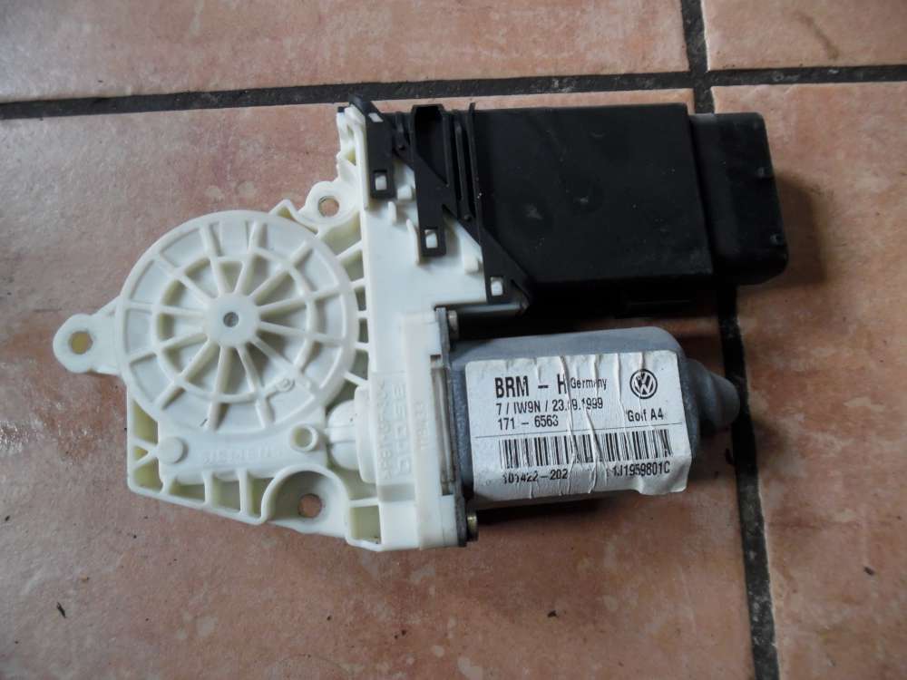 VW Golf IV Fensterhebermotor Vorne Links 1J1959801C