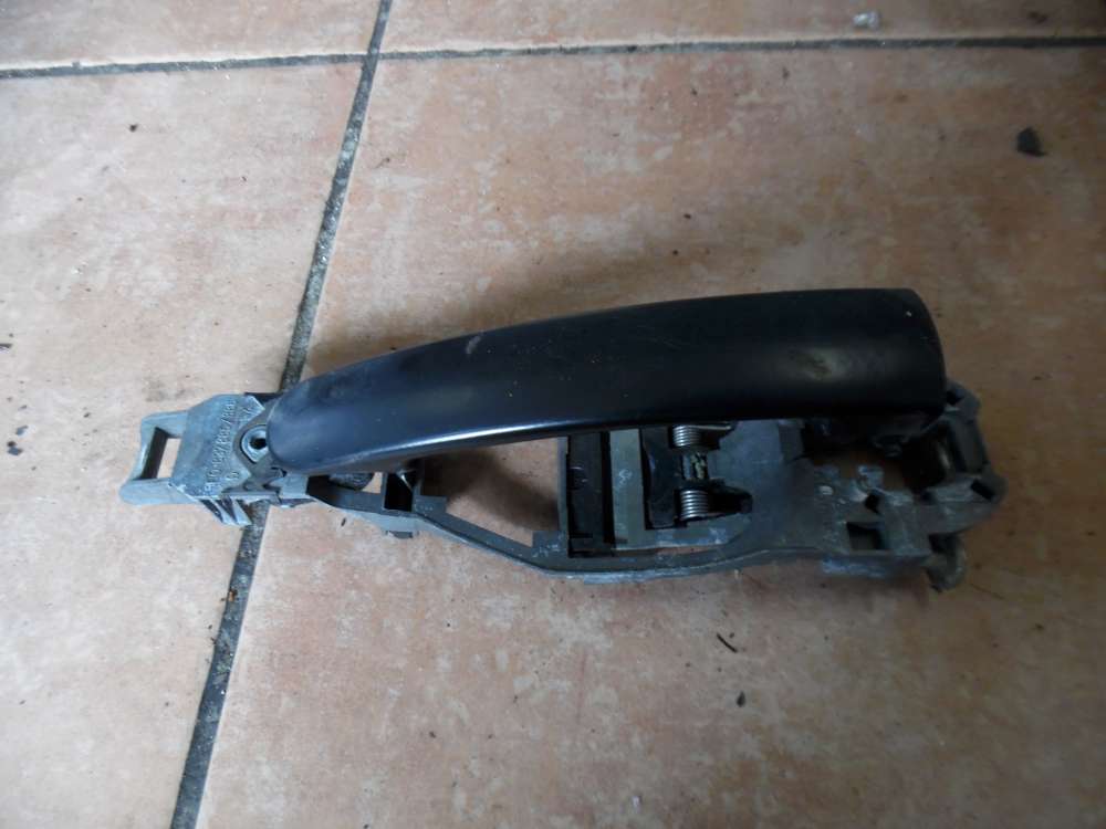 VW Golf IV Trgriff Auen Vorne Links 8B0837885