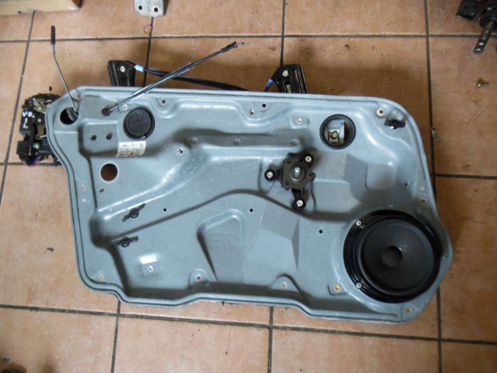 VW Golf IV 1J 5-Türer Fensterheber Türschloß Vorne Links 1J4837729