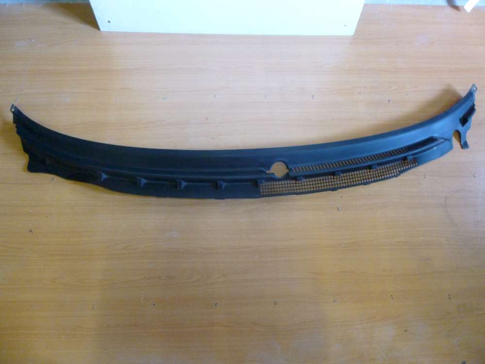 Mazda 626 IV 92-97  Verkleidung Abdeckung unter Scheibenwischer GA7B50791