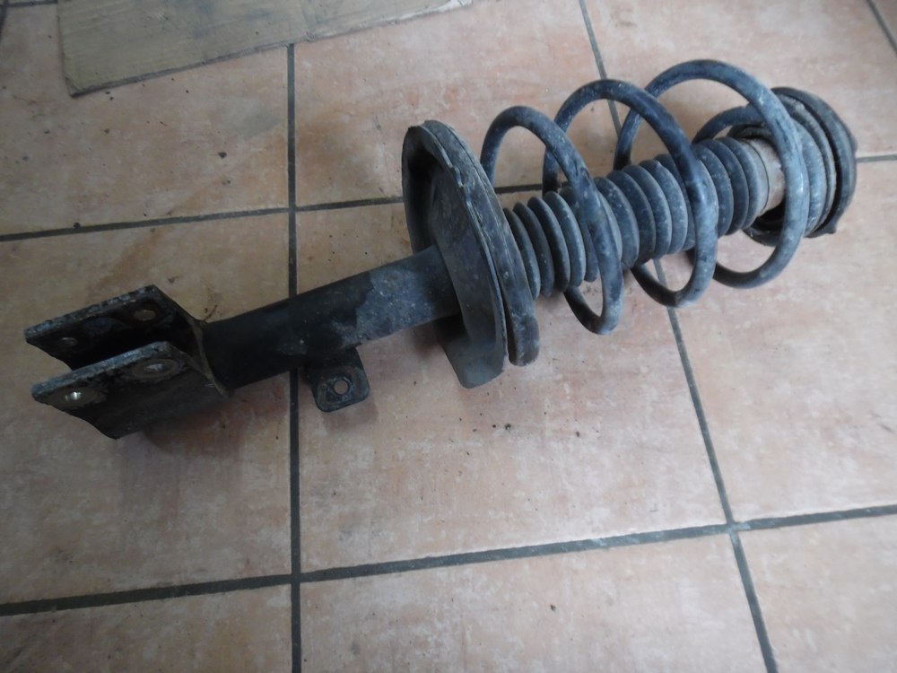 Peugeot 307 Federbein Stodmpfer Feder Vorne Links