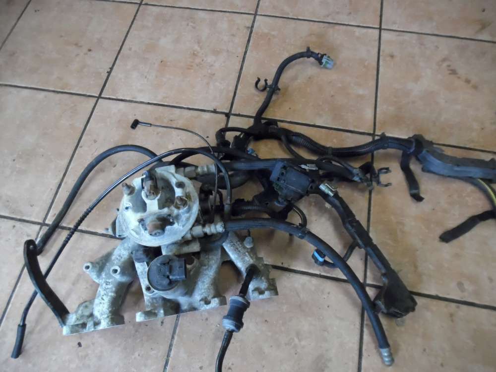 Opel Astra G Ansaugkrümmer, Einspritzteil und Kabelbaum 90531059/ 90559689 / 09889