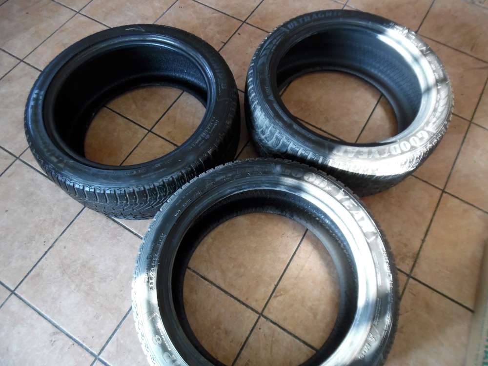 2 X Winterreifen 225/45R17 94Y Goodxear