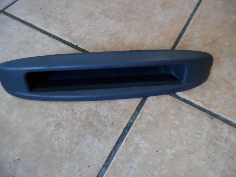 Nissan Almera Tino Ablagefach 68261-4U100
