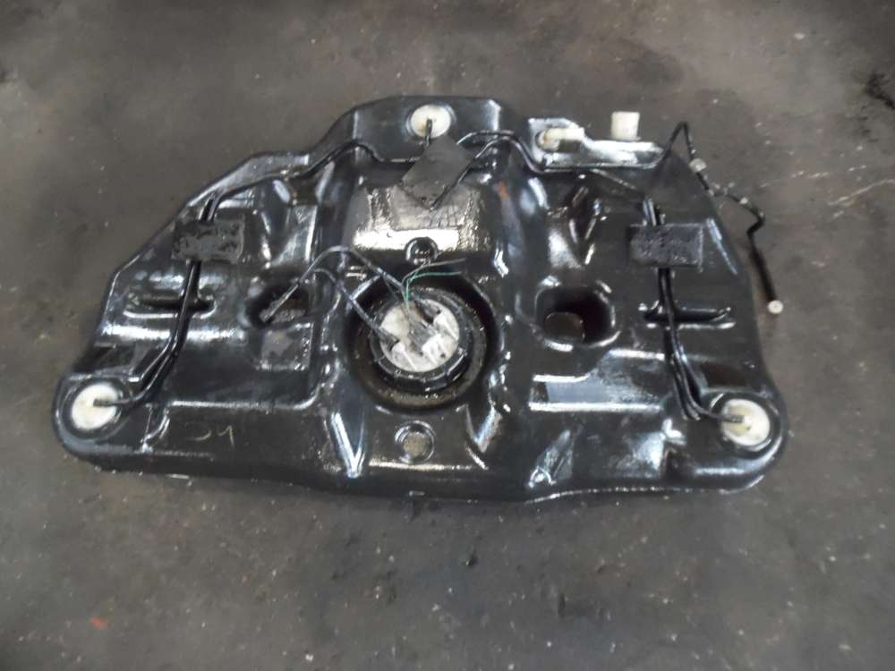 Nissan Almera Tino Tank Kraftstofftank mit Kraftstoffpumpe 172054U100