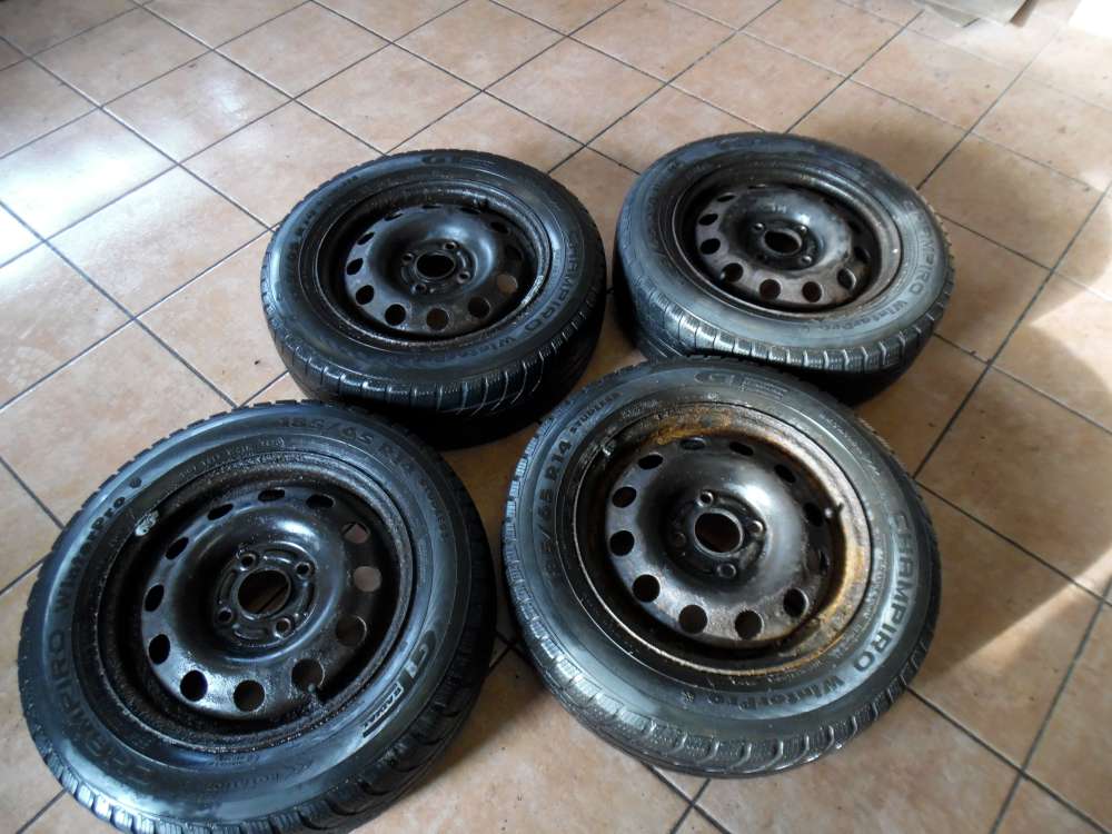4X Stahlfelge mit Winterreifen Ford Focus 185/65R14 86T Champiro  5,5Jx14 CW 170