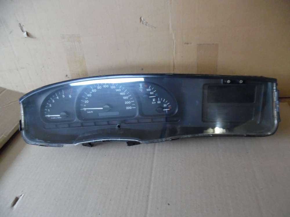 Opel Vectra B Tacho Kombiinstrument Tachometer Bordcomputer 24422215RN 