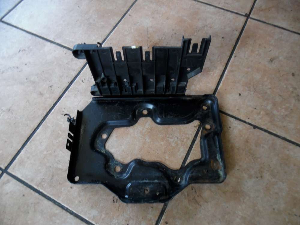Opel Vectra B Halter Batterietrger 90569751 