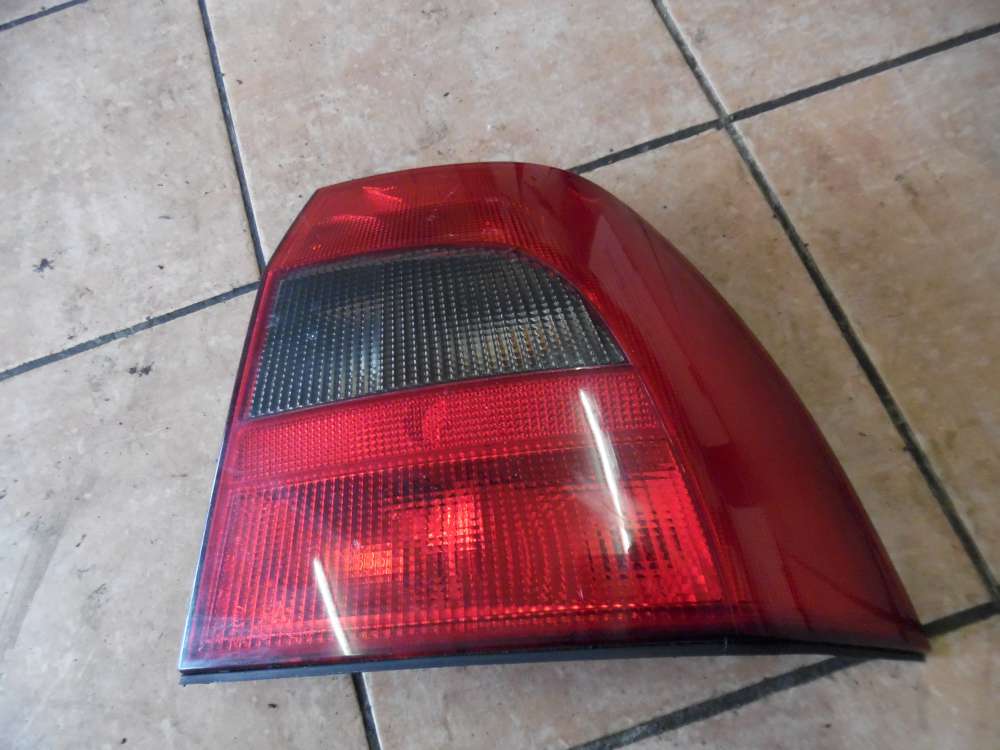 Opel Vectra B Limousine Rcklicht Rckleuchte Rechts