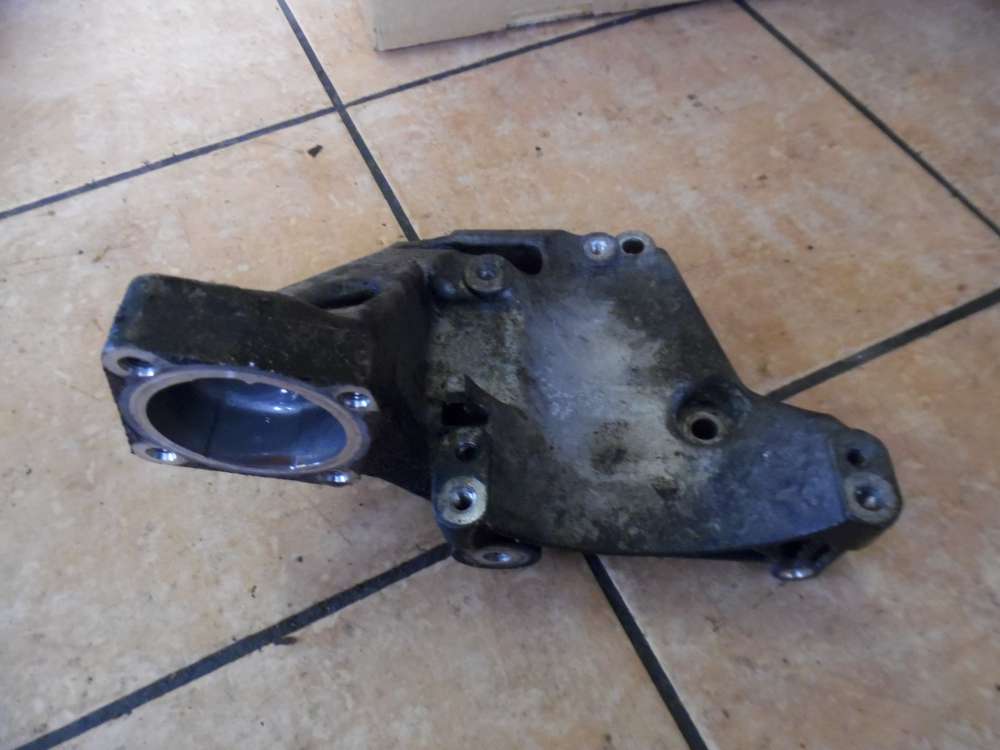 Opel Vetra B Omega B Servopumpe Halter 90502550