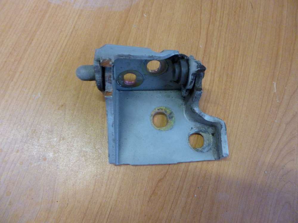 Renault Twingo Trscharniere Scharniere vorne Links 7700840643A
