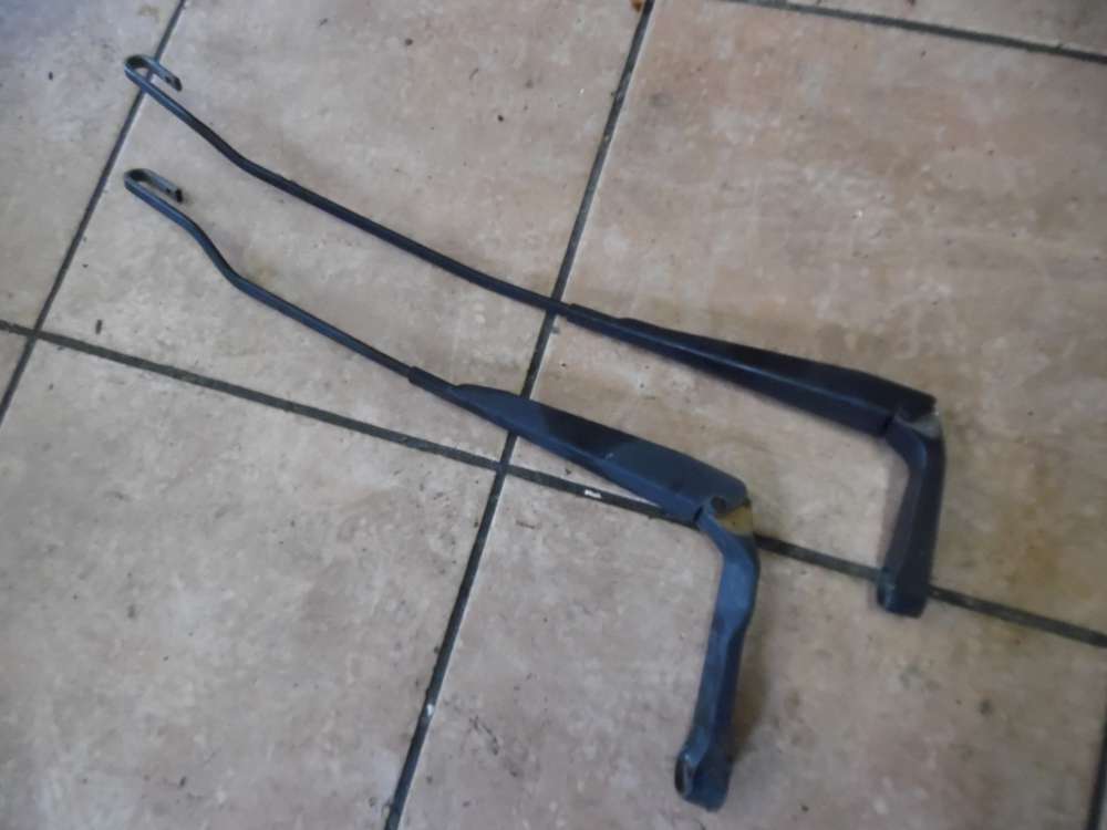 VW Golf III Wischerarm Links / Rechts 1H1955409  1H1955410