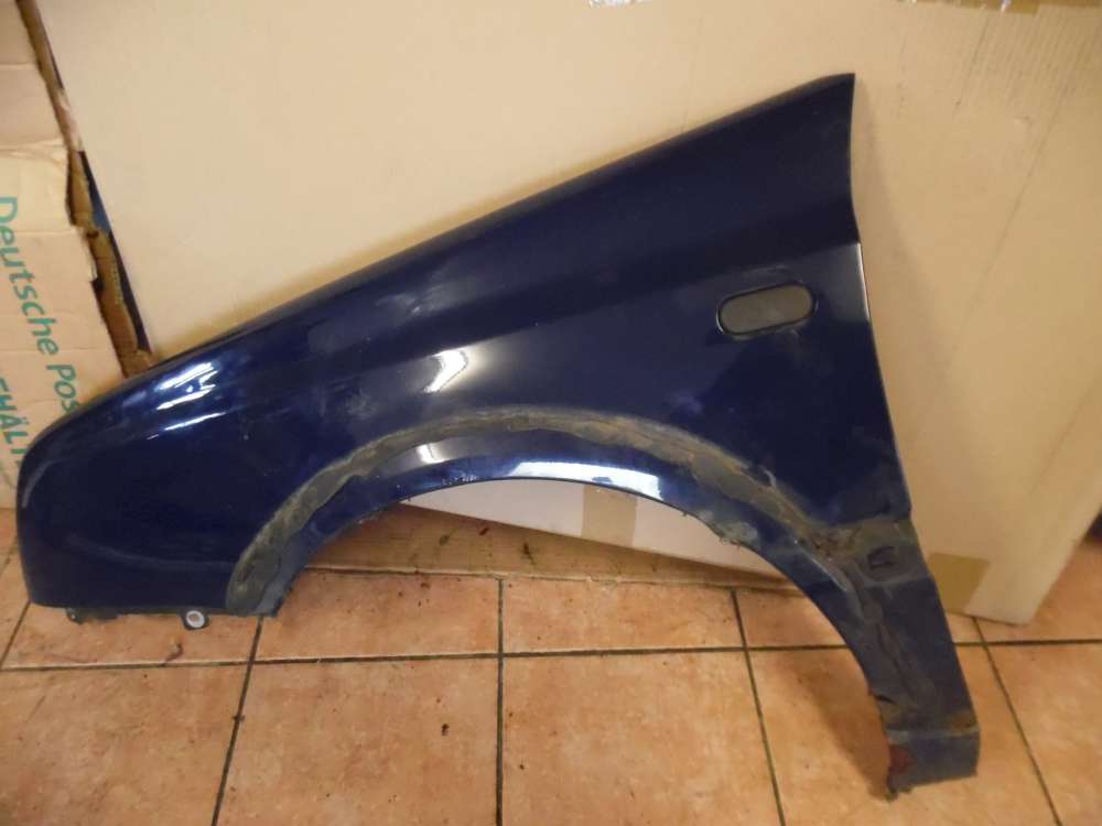 VW Golf III Kotflgel Links dunkelblau : LA5E