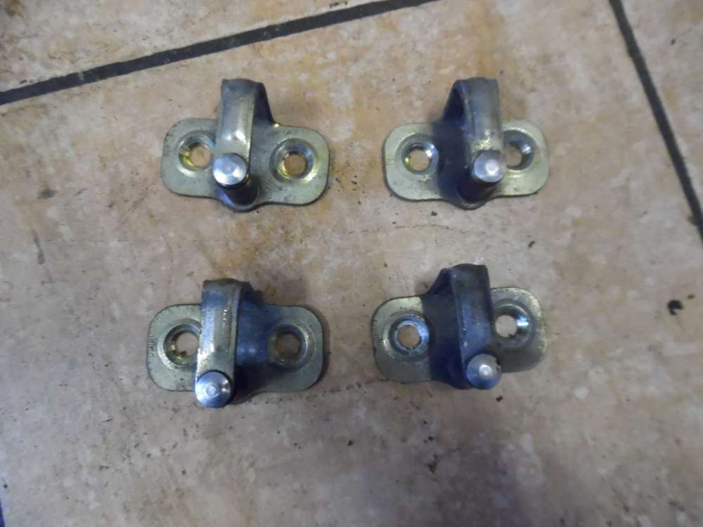 VW Golf III Trfanghaken Schliesskeil