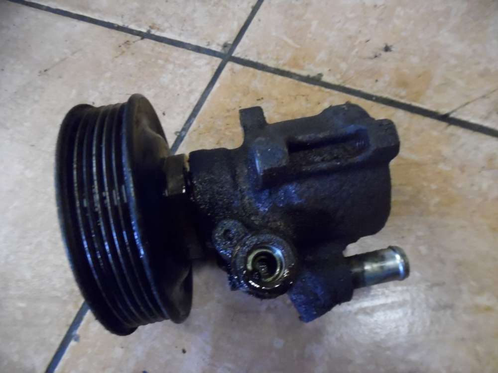 VW Golf III 1,6 Servopumpe 1H0422155E