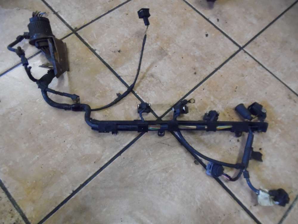 VW Golf III 1,6 Kabelbaum Einspritzleiste 030971824