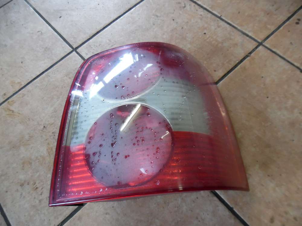 VW Passat Variant 3B6 R�ckleuchte Rechts 3B9945096
