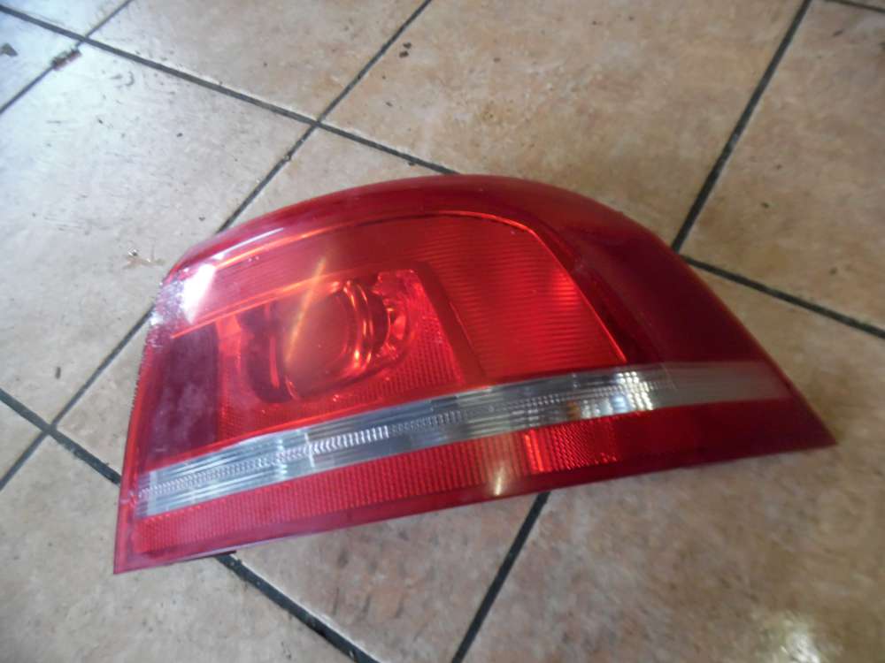 VW Passat B7 Rckleuchte Rechts 3AF945096