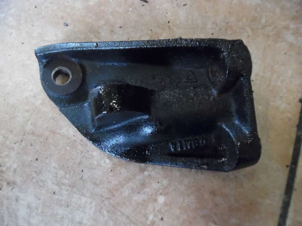 Ford Escort VII Getriebehalter 95AB-6K040