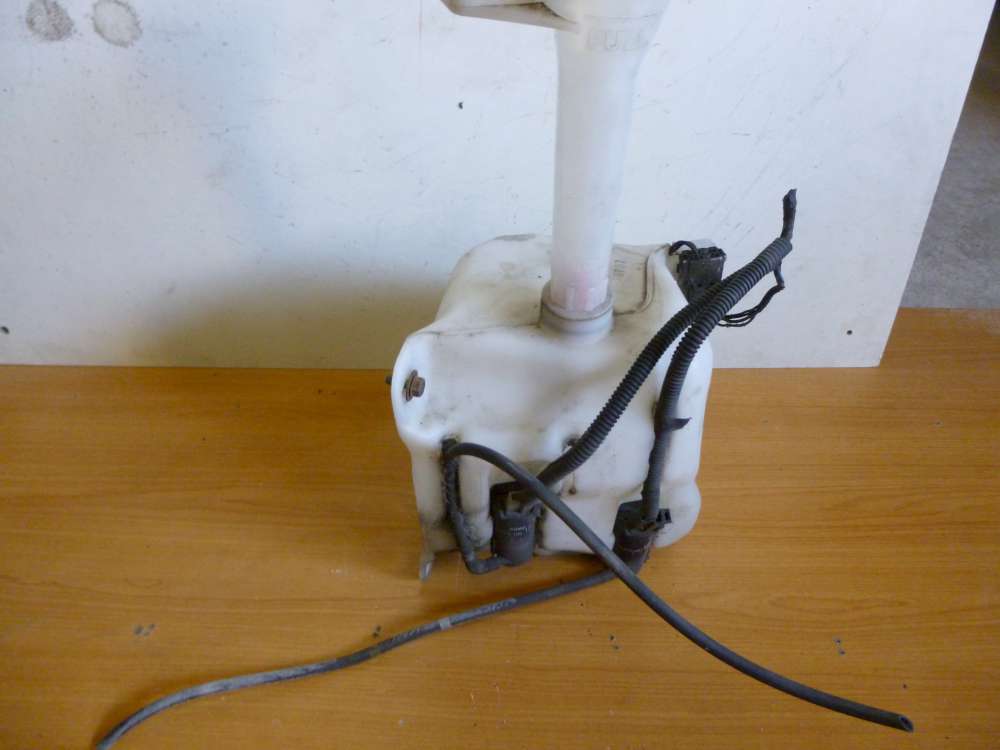 Mazda 626 Waschwasserbehlter mit 2x Pumpe