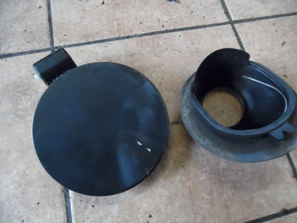 Fiat Bravo 182 Tankklappe Tankdeckel Schwarz