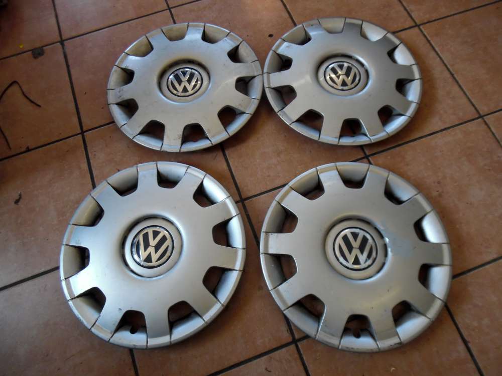 VW Golf IV Radkappe Razierblende 15 Zoll 1J0601147