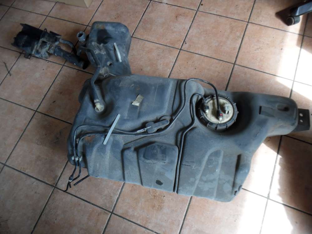 Renault Laguna I Kraftstofftank mit Kraftstoffpumpe 7700420506 / 7700414742