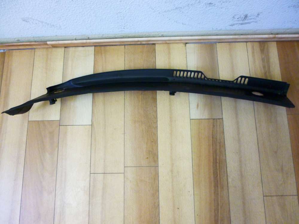 Audi A4 Bj98 Wasserabweiser 8D1819403B