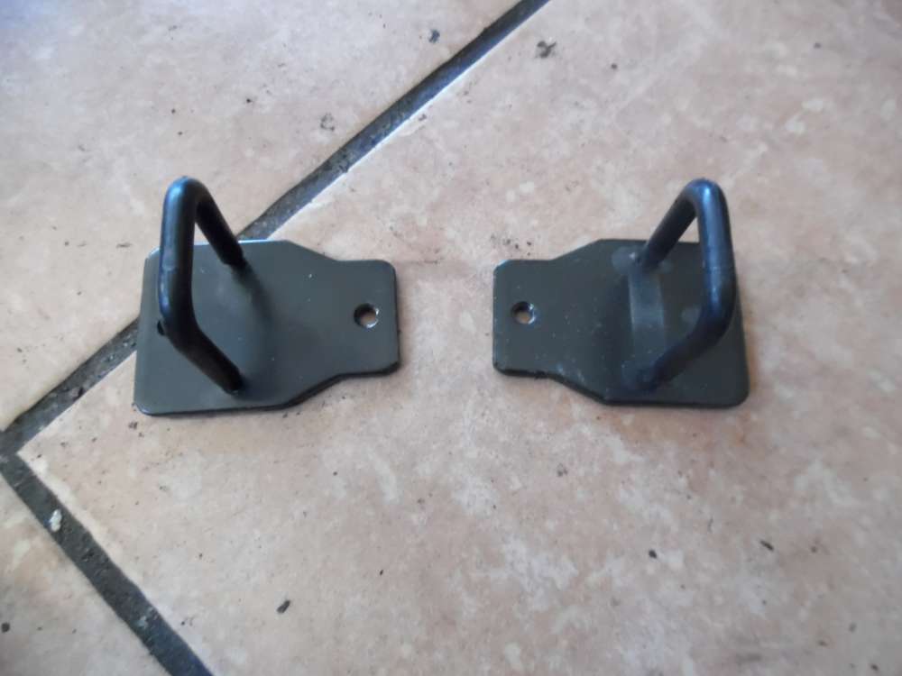 Audi A4 B5 Schliessbgel Rckenlehne Hinten 8D0886617