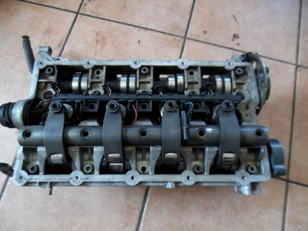 VW Passat 3C 2,0 TDI Zylinderkopf Nockenwelle Motor 03G103373A