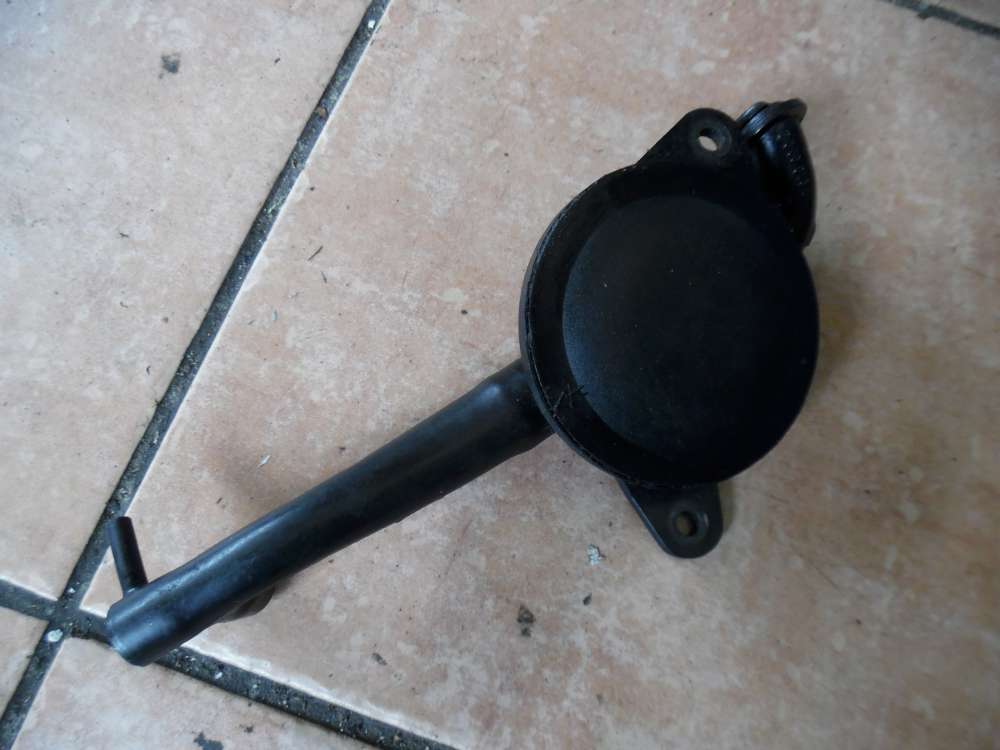 Mercedes E-Klasse W124 Entlftung Ventildeckel A6060100091 