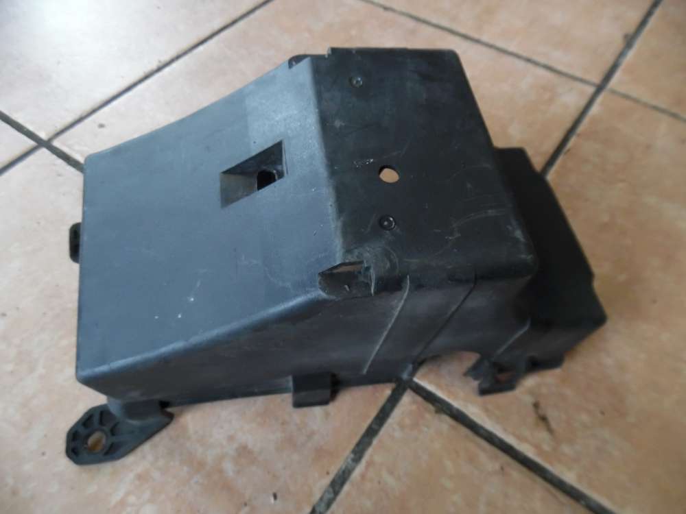 Kia Carnival II Sicherungskasten Box 