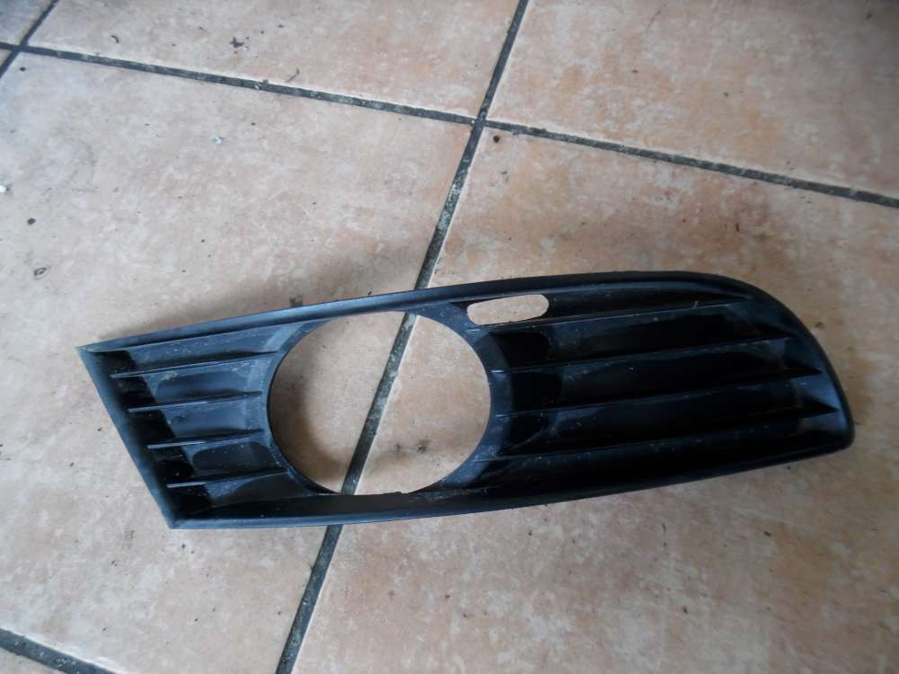 Seat Leon 1M Abdeckung Stostange Gitter Rechts 1M0853666