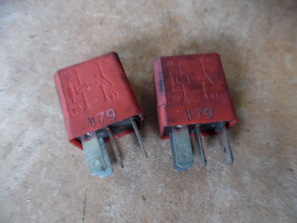 Fiat Punto 188 1.2V Relais Relay Rot 46520422