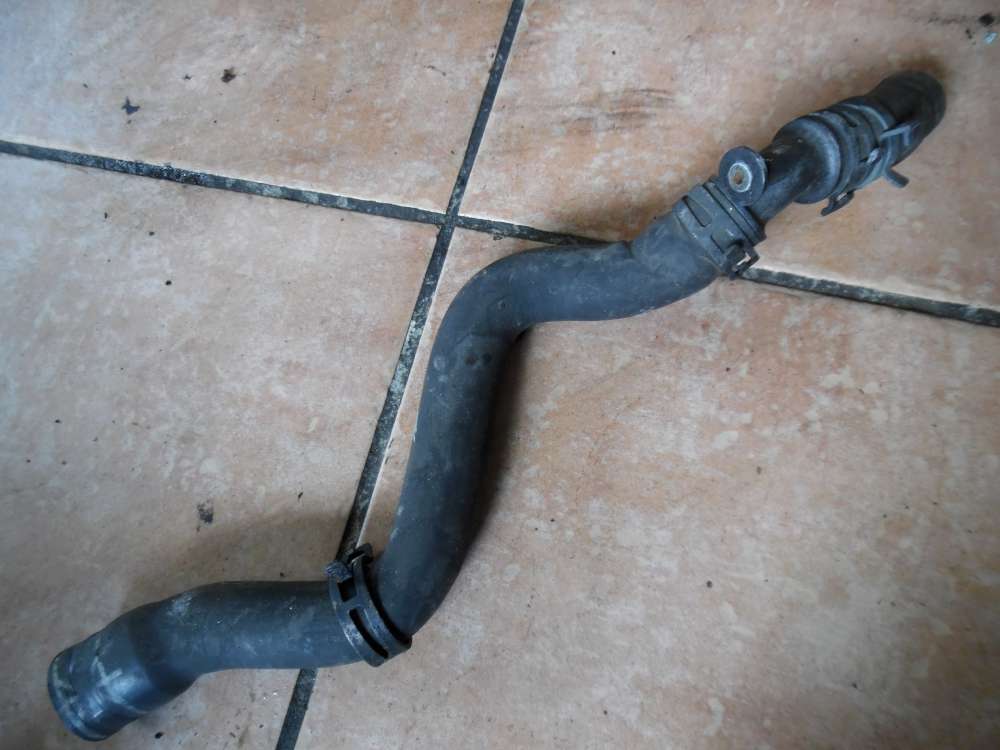 VW Polo 9N Khlerschlauch 1J0122157