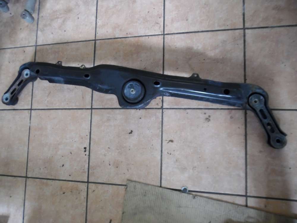 VW Golf III / IV Cabrio Vorderachse Quertrger Vorne