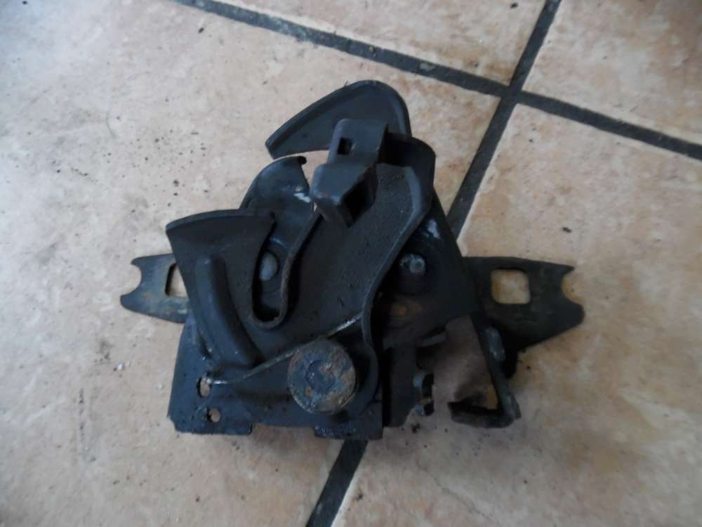 VW Golf III / IV Cabrio Motorhaubenschloss Klappenschloss 1J0823509